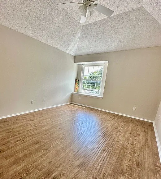 3505 Montreal Dr #4 — Photo 12