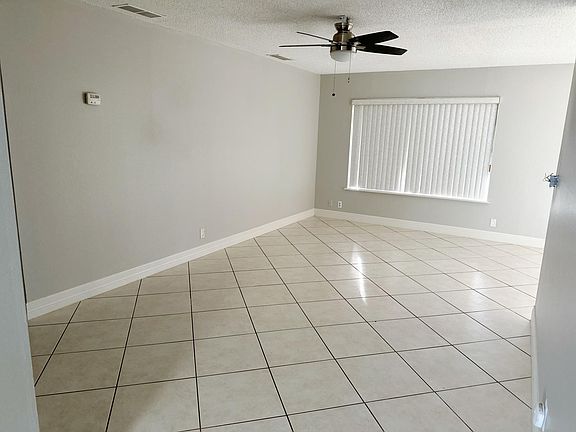 4th image of 8327 Glen Echo