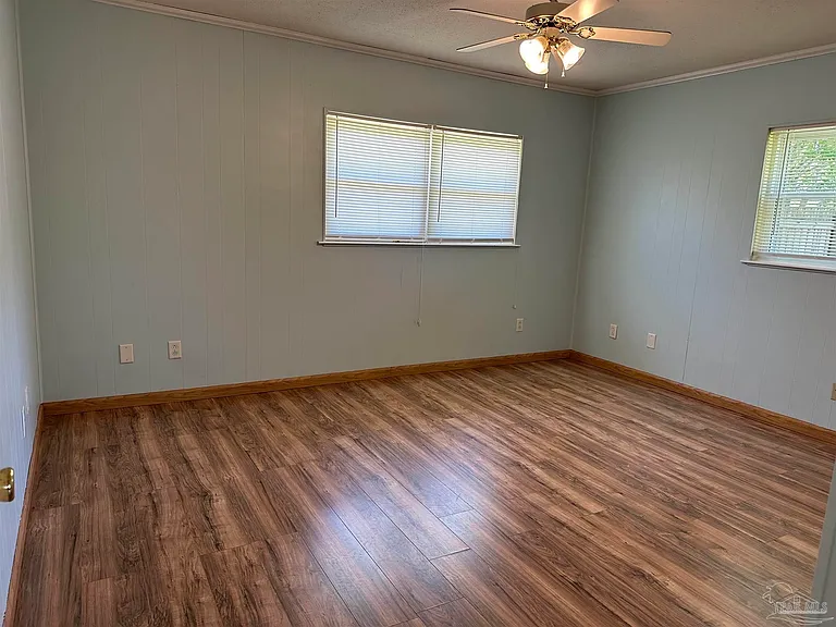 7028 Nathan Rd — Photo 103