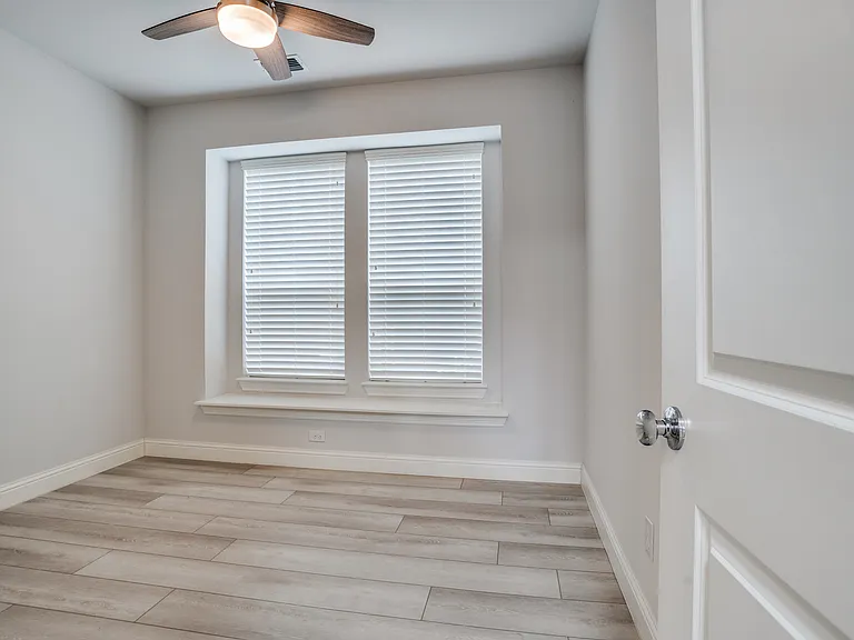 2811 Killdeer Trl — Photo 15