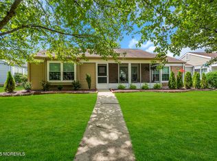 948A Liverpool Cir, Manchester, NJ 08759