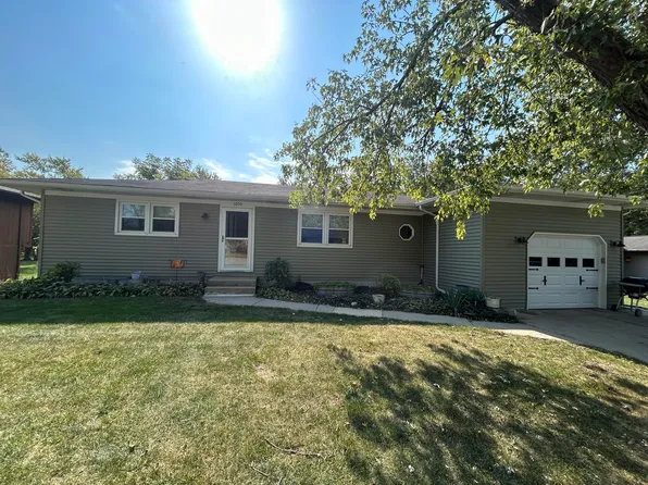 1050 Woodland Ct, Lowell, IN 46356