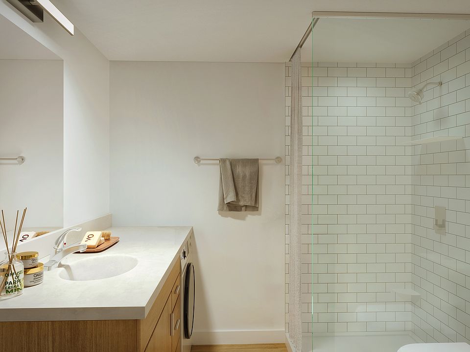 BATHROOM (3)