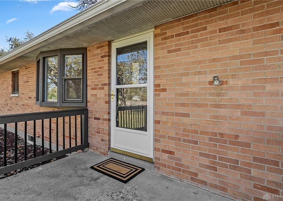 5636 Bellefontaine Rd, Huber Heights, OH 45424 Zillow
