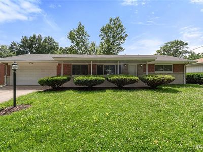 11533 Norgate Dr, Saint Louis, MO, 63138