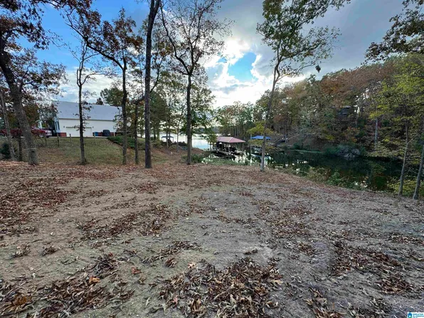 70 Volunteers Cir #70, Sylacauga, AL 35151