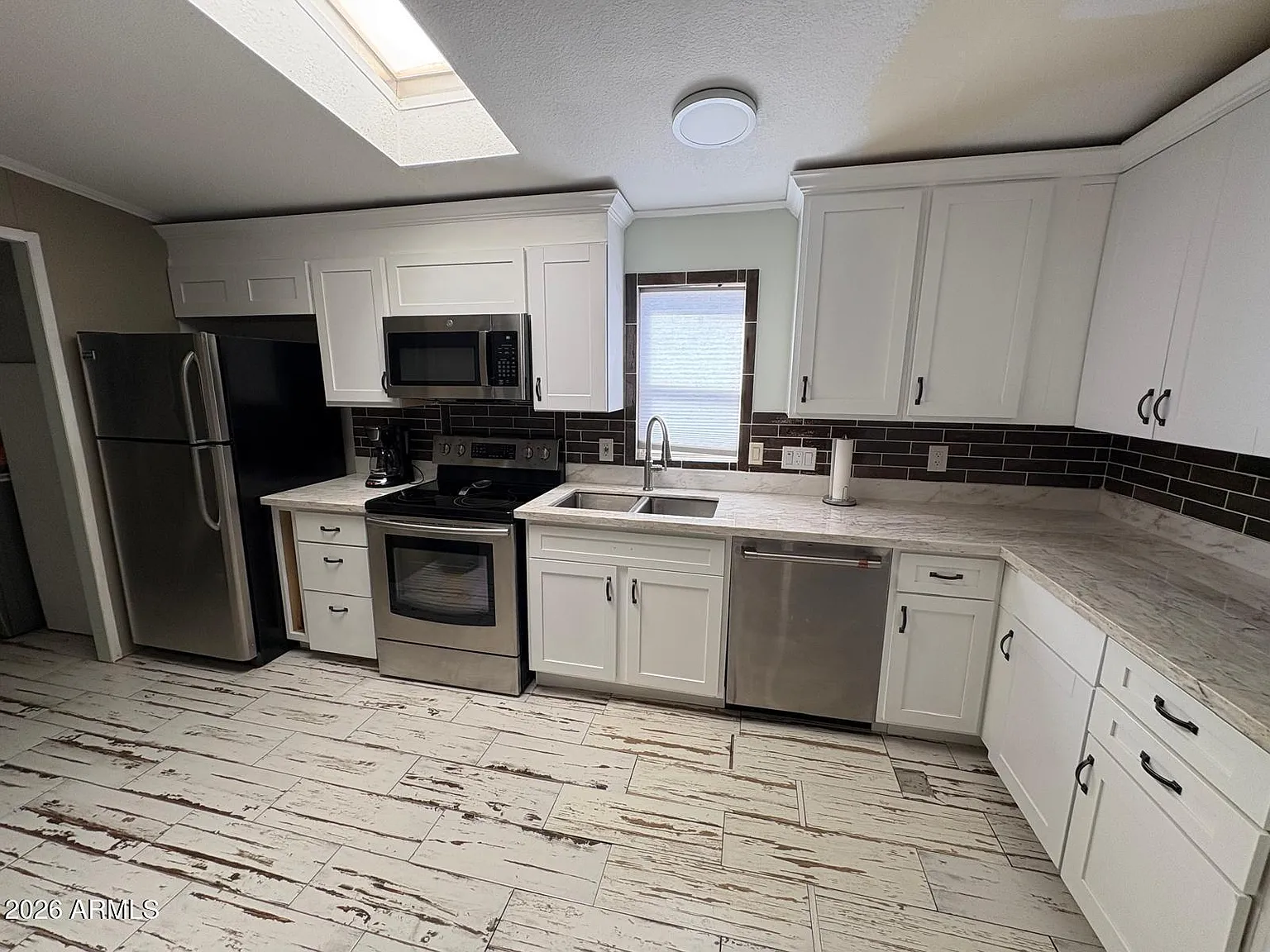 5 bed, 1792 sqft, $2,850 — Photo 1