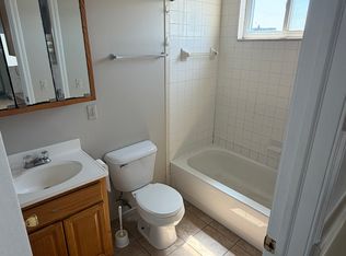 2308 Caniff St #2F, Hamtramck, MI 48212