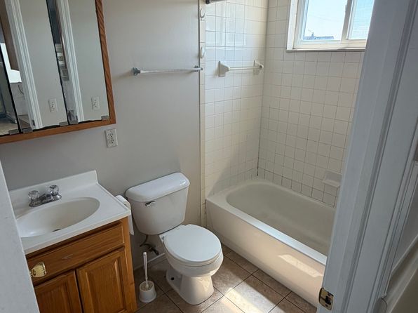 2308 Caniff St #2F