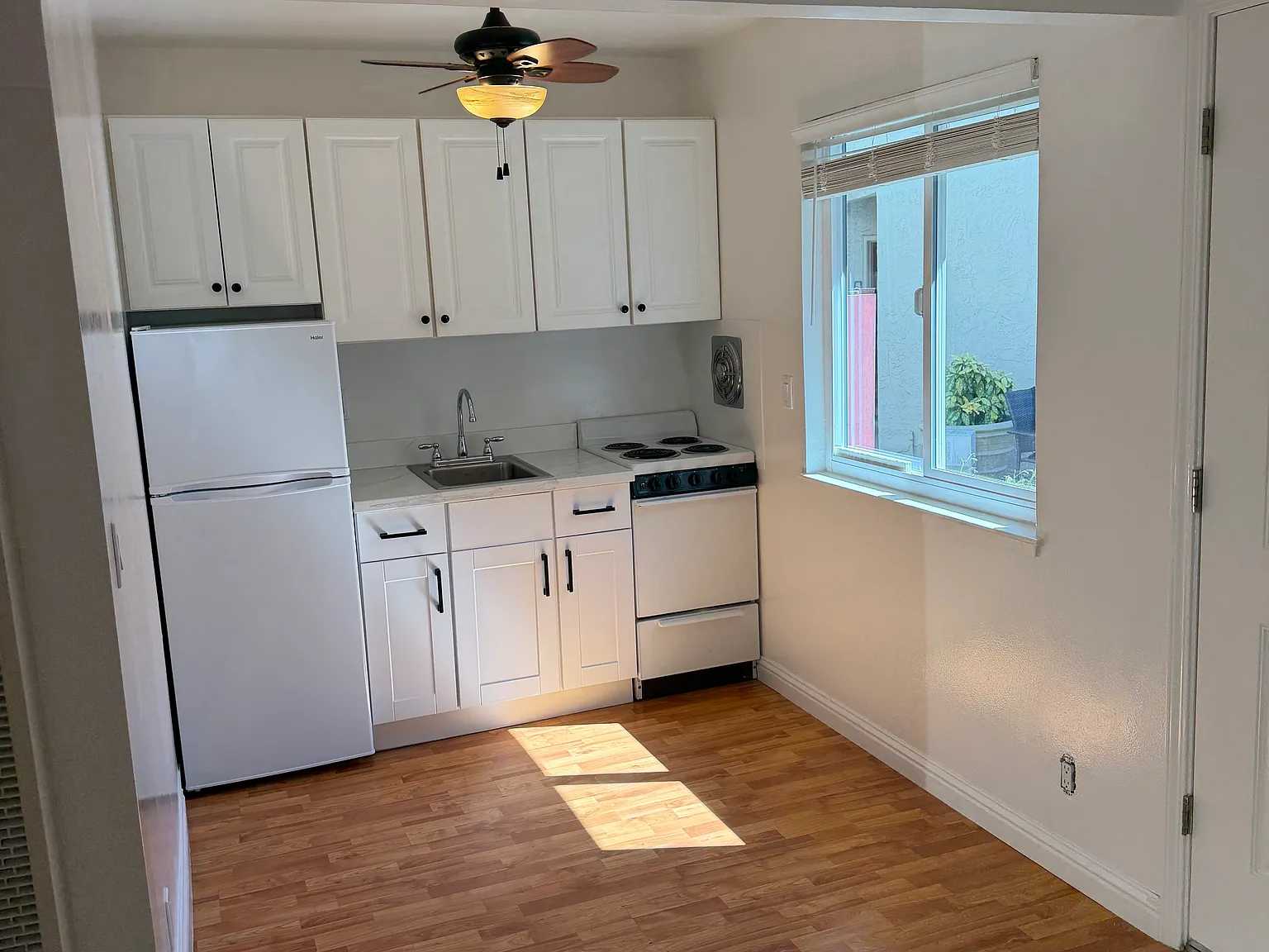 2242 Angela Ct — Photo 4
