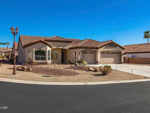 2nd image of 3882 Surrey Hills Ln