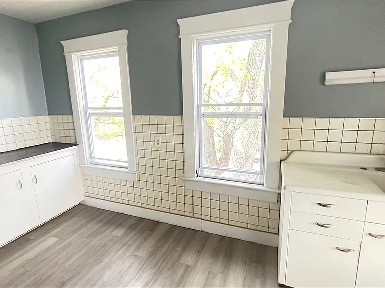 4322 Bush Ave — Photo 22
