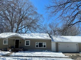 2006 12th Ave, Kearney, NE 68845