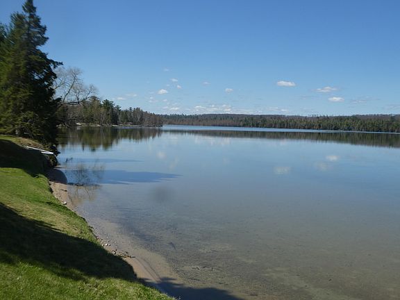 2nd image of 142 Lake Shore Dr