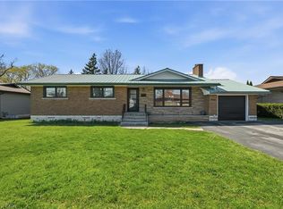 3533 Dorchester Rd, Niagara Falls, ON L2J 3A4