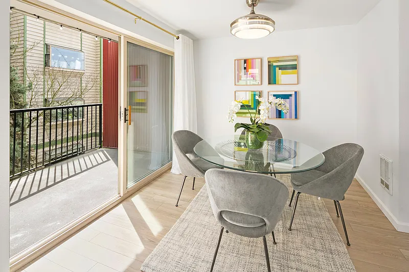 2 bed, 2.0 bath, 847 sqft, $2,295 — Photo 4