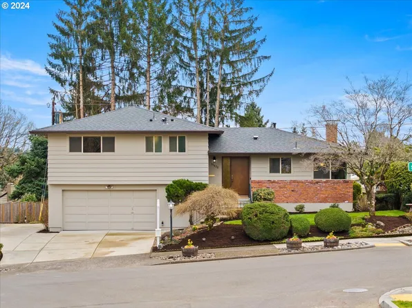 11470 SW Timberline Dr, Beaverton, OR 97008