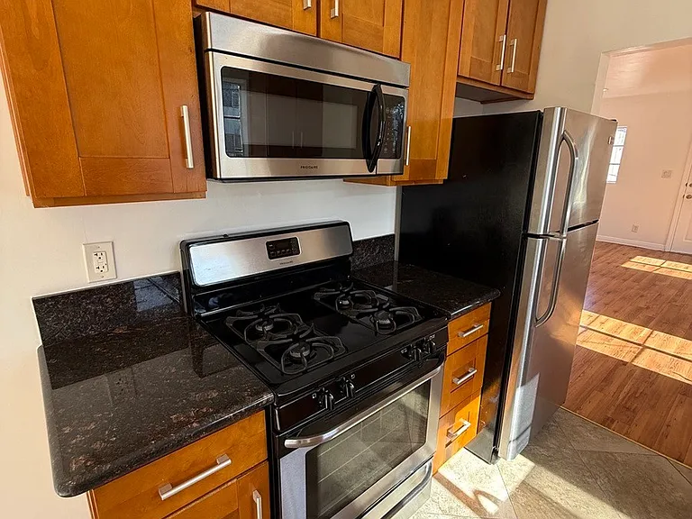 1811 N Garfield Pl #9J — Photo 7