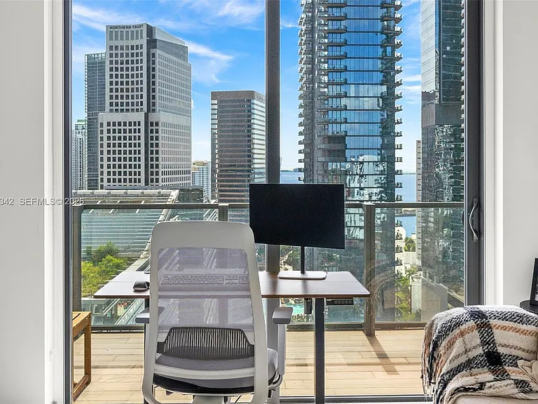 88 SW 7th St #2105 — Photo 15