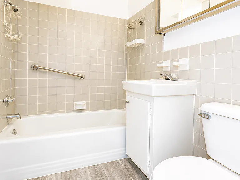 101 S Raleigh Ave #818 — Photo 5