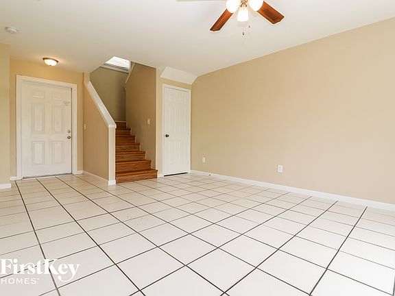 2nd image of 17395/403 Dumont Dr