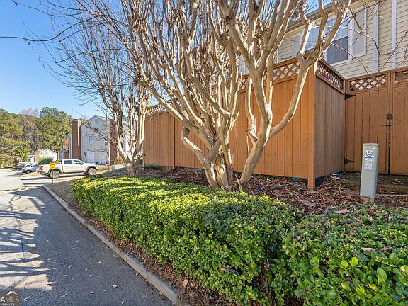 4th image of 5554 Clover Rise Ln Unit 2