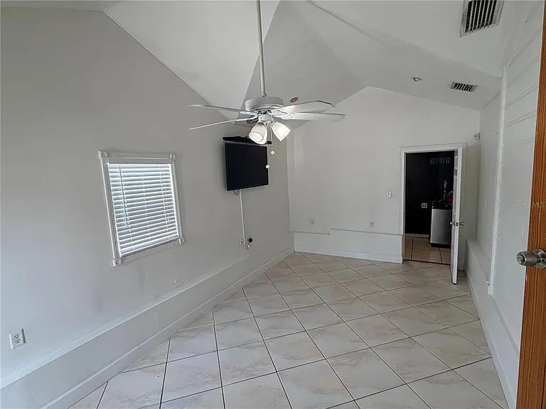 702 W Peninsular St — Photo 18