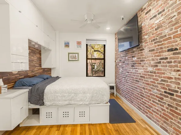 430 East 87th Street 2A image 3 of 8