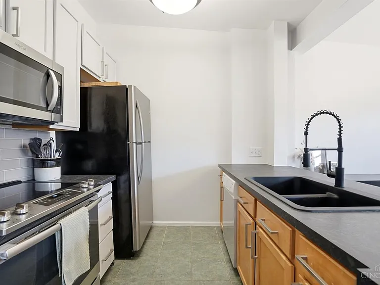 2116 Fulton Ave #18 — Photo 7