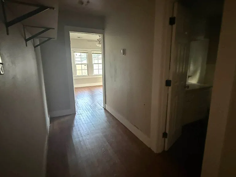 909 N Pottenger Ave — Photo 5