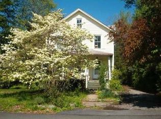6 Lark St, Washingtonville, NY 10992