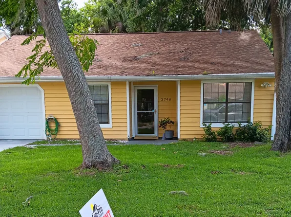 3748 Gatewood Dr, Port Orange, FL 32129