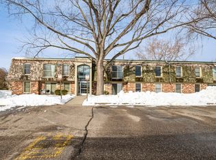 914 9th Ave S APT 5, Hopkins, MN 55343
