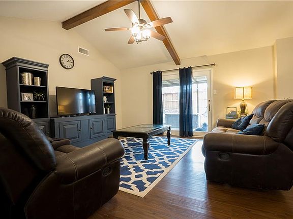 3rd image of 4618 Kelsey Ln