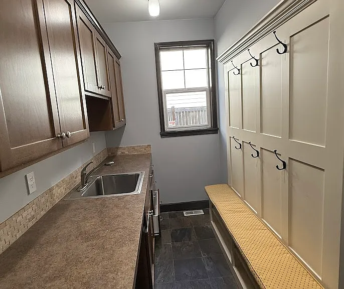 11049 SE 30th St — Photo 36