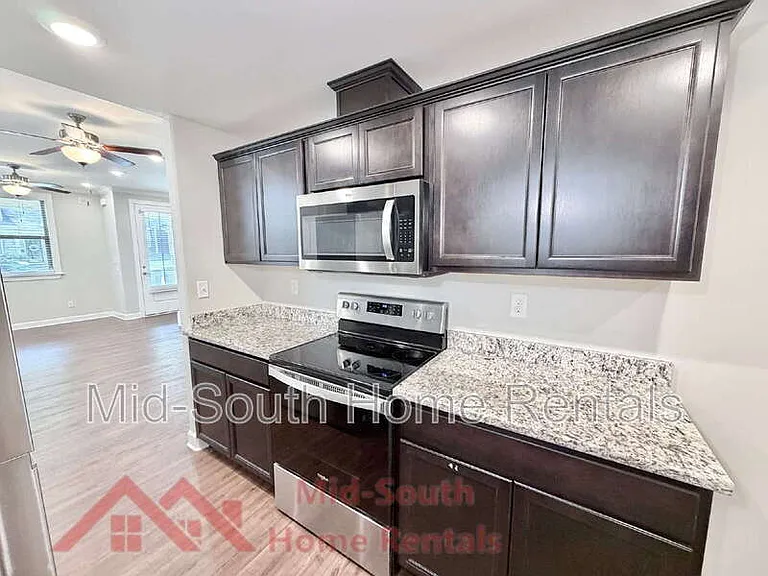 82 N Rembert St — Photo 11