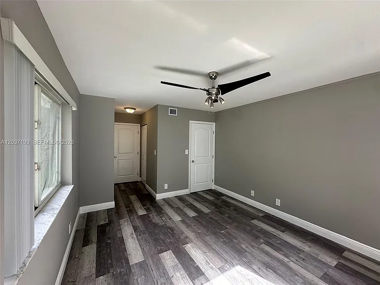 5672 Rock Island Rd #260 — Photo 7