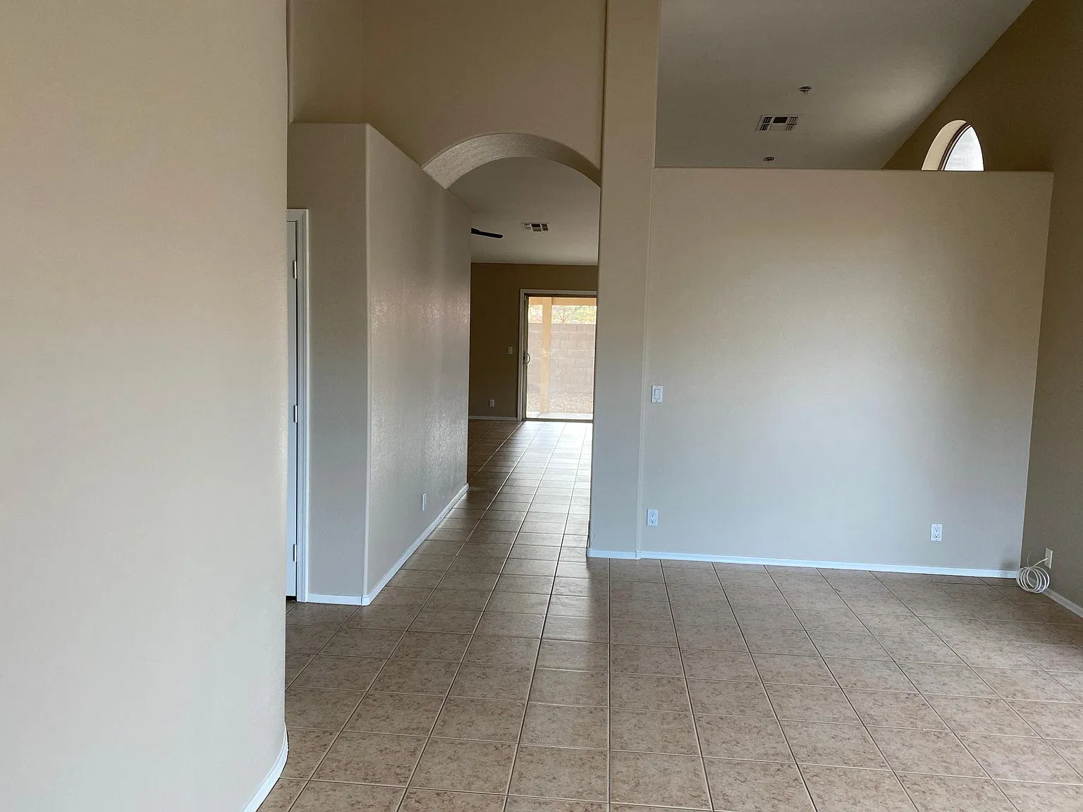 3 bed, 1650 sqft, $2,300 — Photo 3