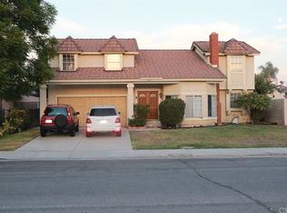 11621 Oakwood Dr, Fontana, CA 92337