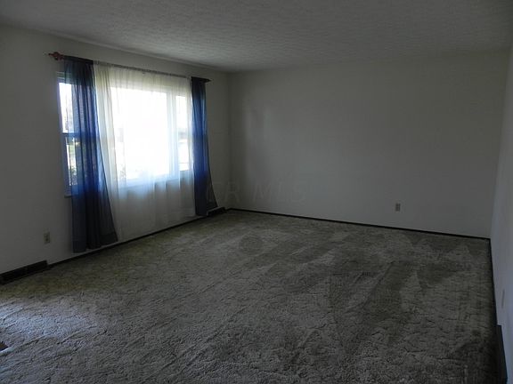 2nd image of 426 Canterwood Ct