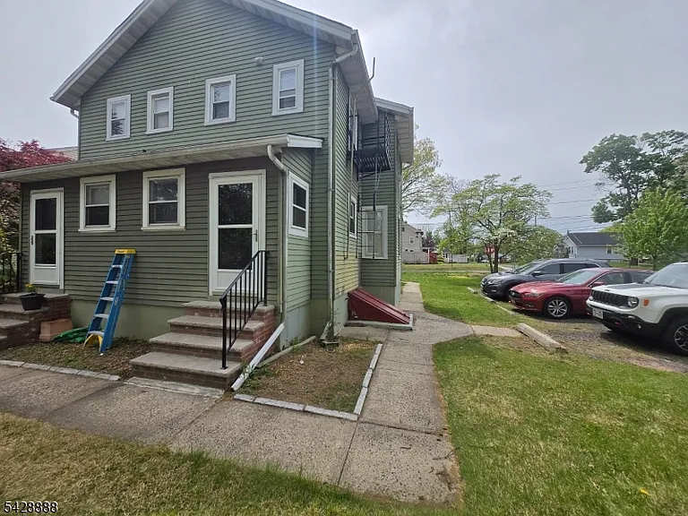 138 Hamilton Blvd #1L — Photo 3