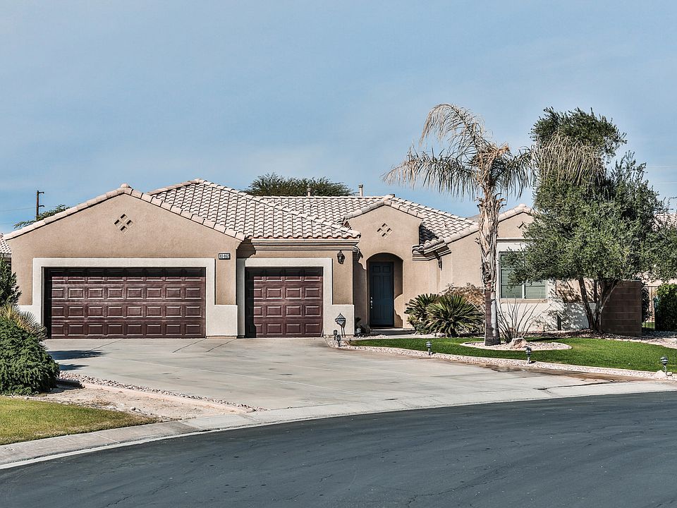1st image of 83862 Reynolds Club Ln
