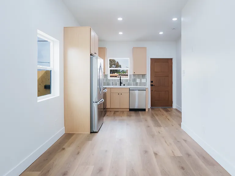 6511 Estrella Ave — Photo 25