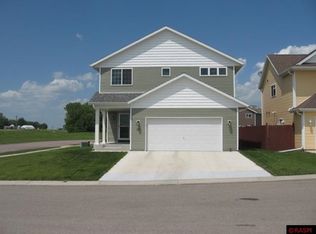 10 Benson Trl, North Mankato, MN 56003