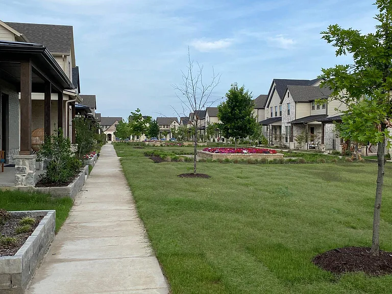 4127 Runway Mews — Photo 24
