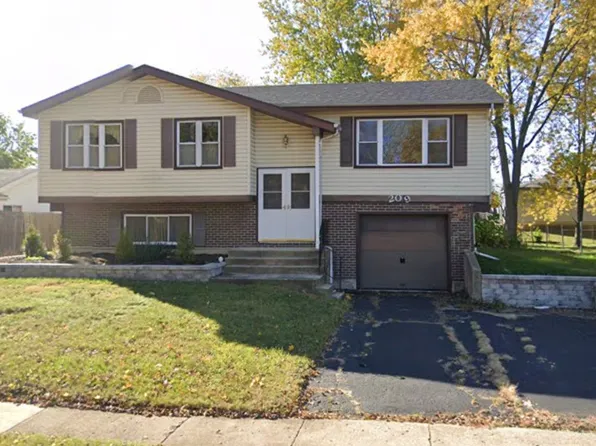 209 Lexington Dr, Bolingbrook, IL 60440