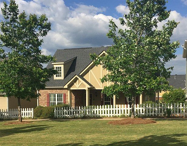 2nd image of 313 New Alcovy Rd