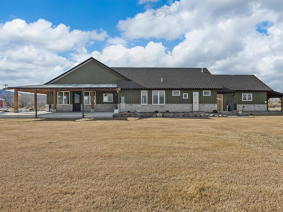 1st image of 2085 Kedrowski Ct