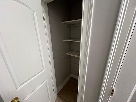 5th image of 165 Harrison Ave #1