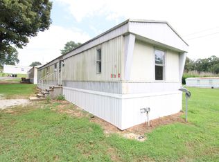 65 Cameron Cir, Muscle Shoals, AL 35661